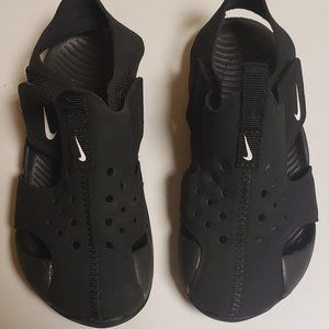 Kids Nike Size 9 Child Sandles